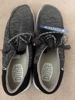 Hey Dude Mens Black & Gray Knit Slip-On Sneakers